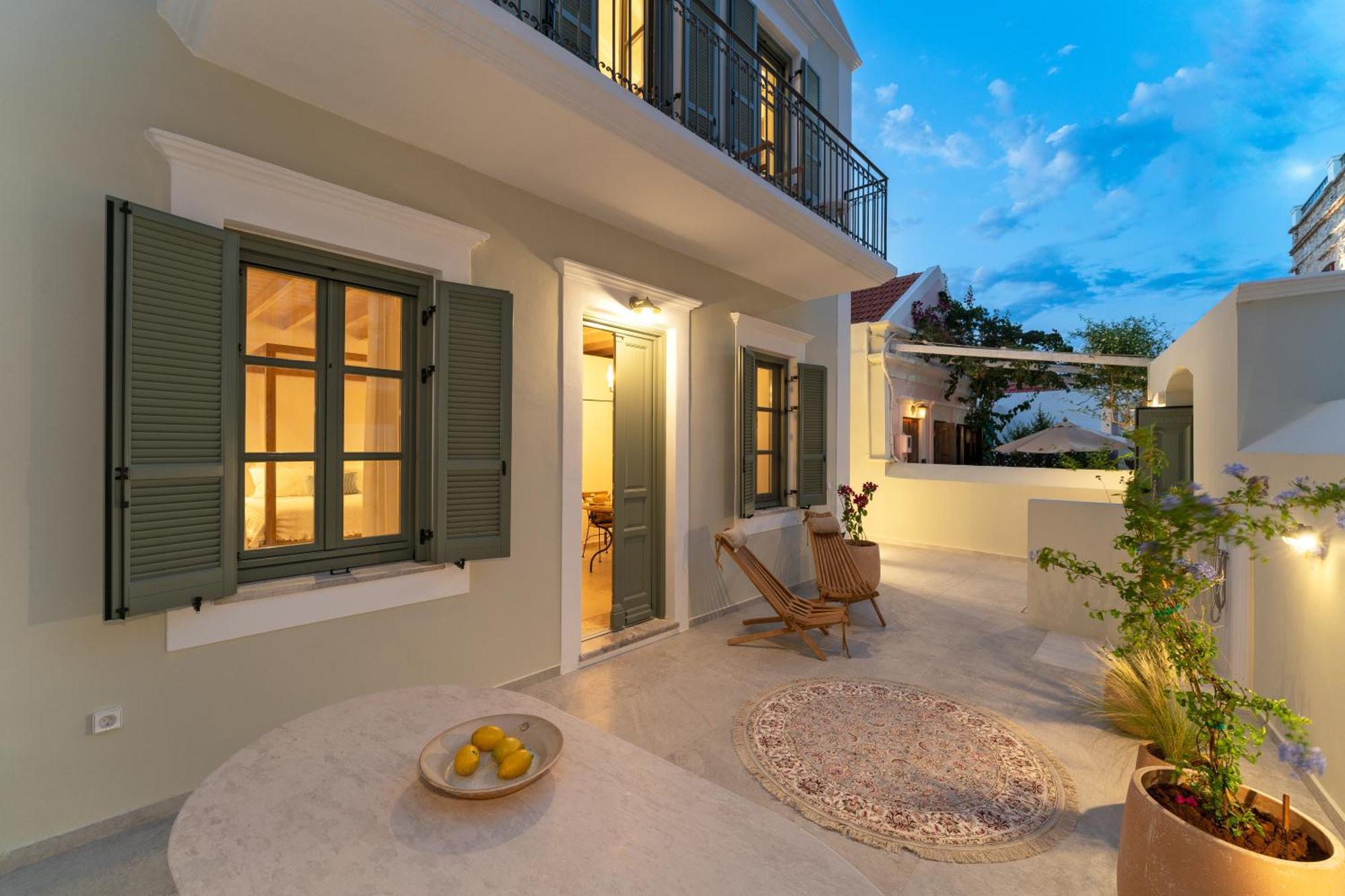 Nisomar Suites Symi Exterior foto