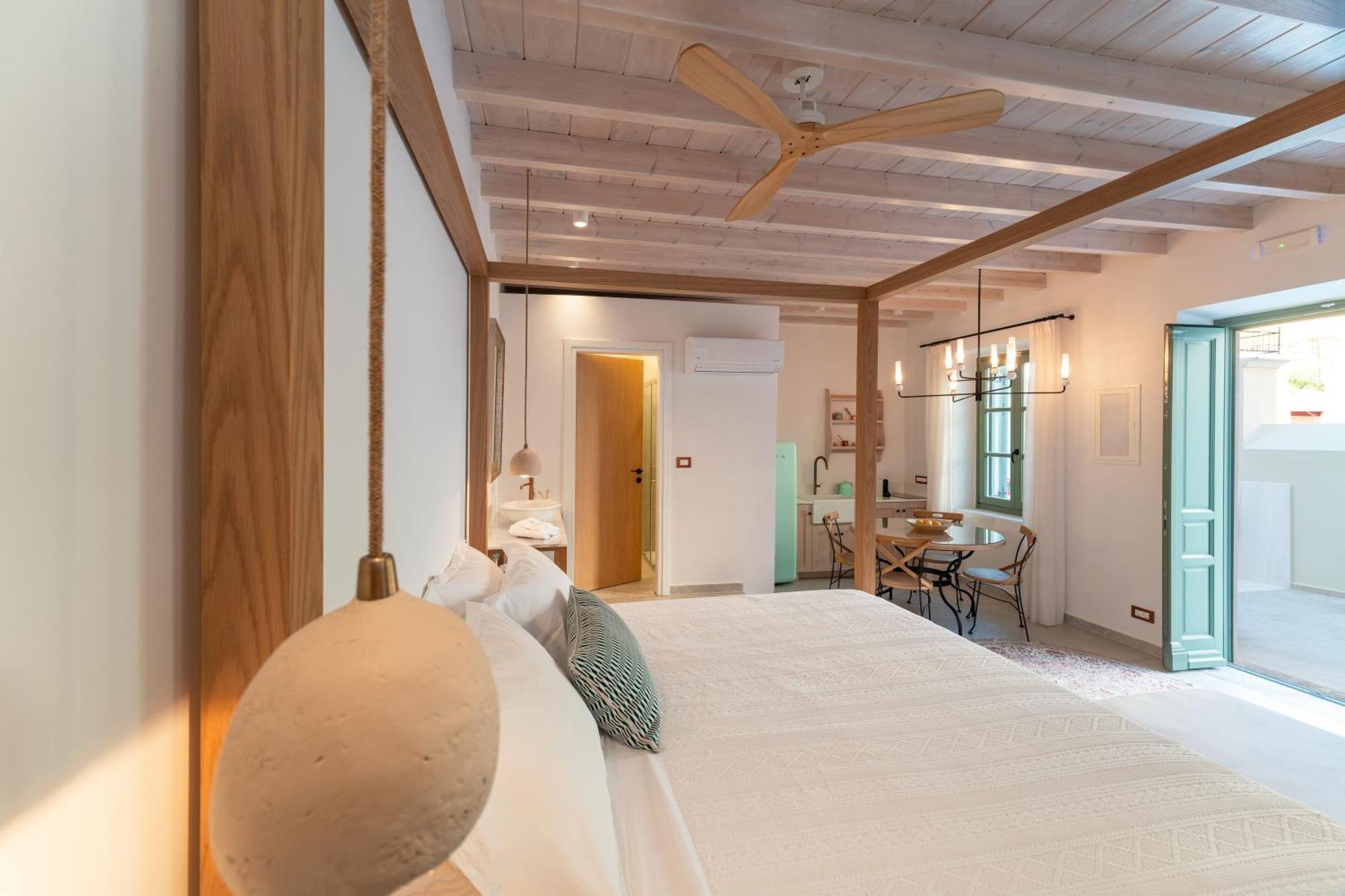 Nisomar Suites Symi Exterior foto