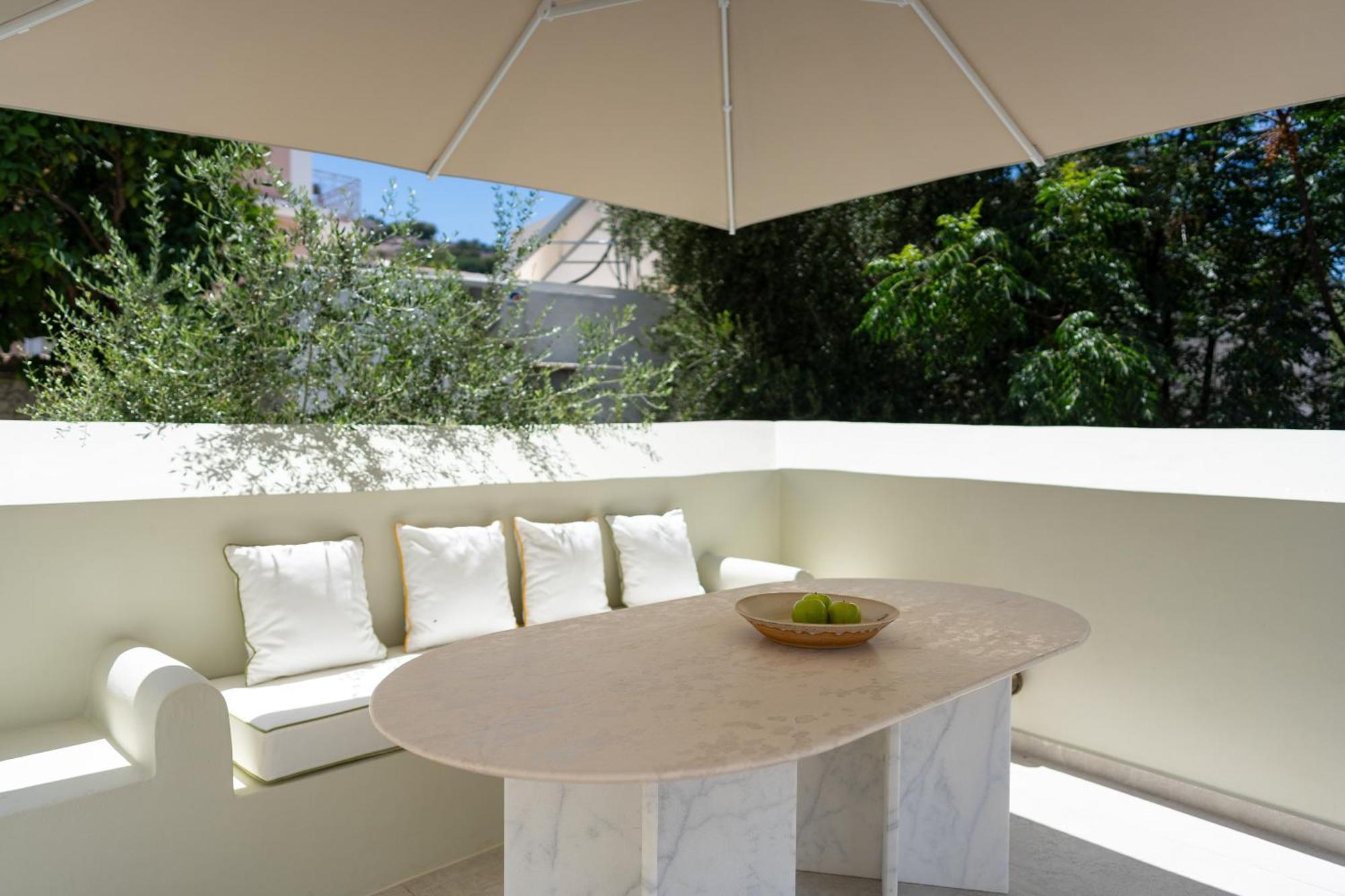 Nisomar Suites Symi Exterior foto