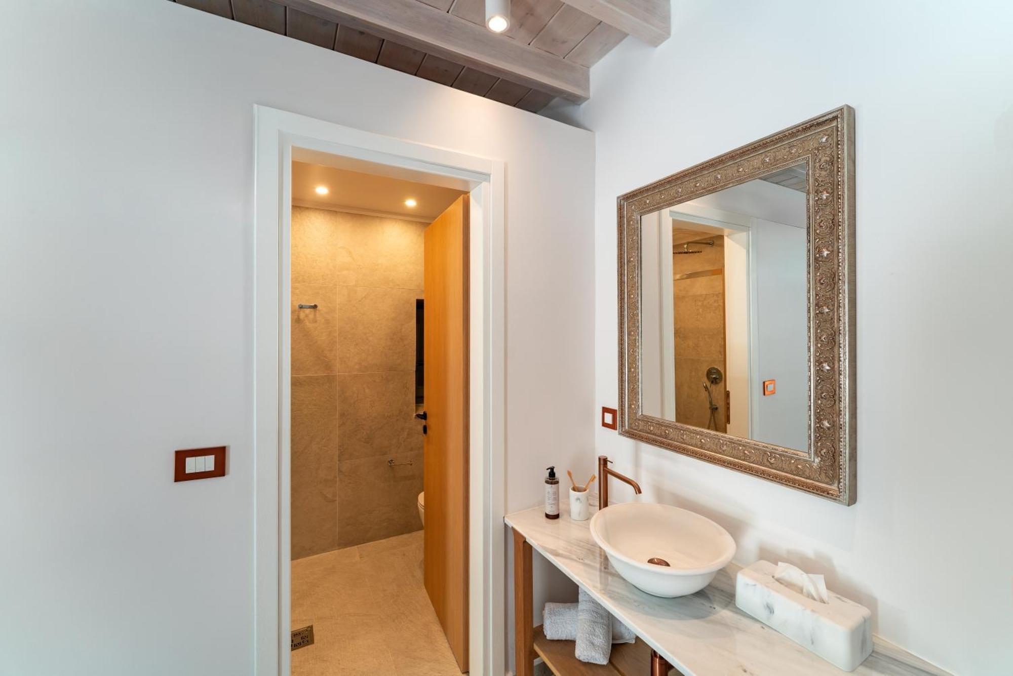 Nisomar Suites Symi Exterior foto